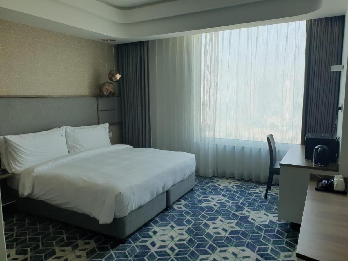 גורגאון Holiday Inn Gurugram Sector 90 By Ihg מראה חיצוני תמונה A room at the hotel