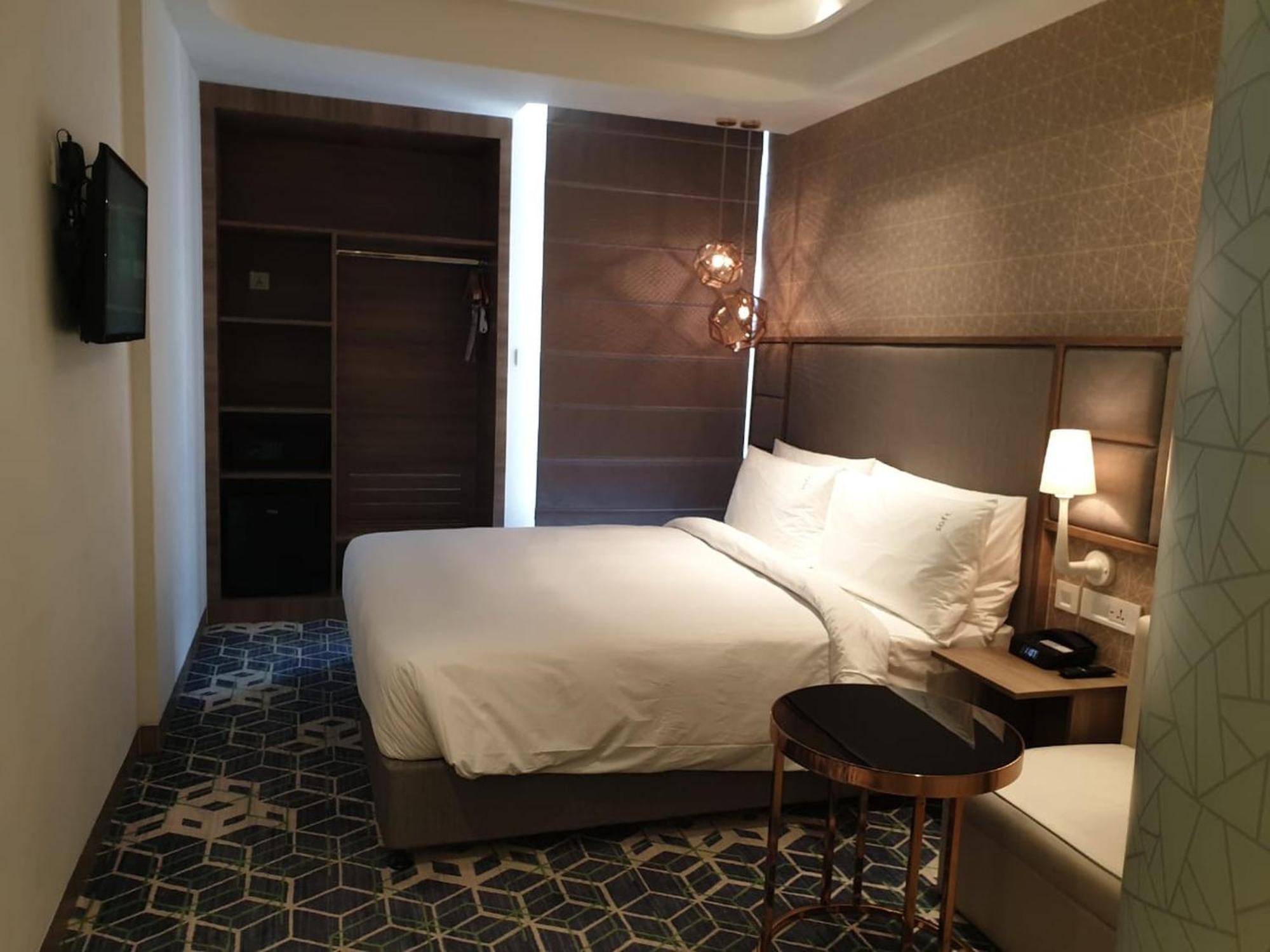 גורגאון Holiday Inn Gurugram Sector 90 By Ihg מראה חיצוני תמונה A room at the hotel